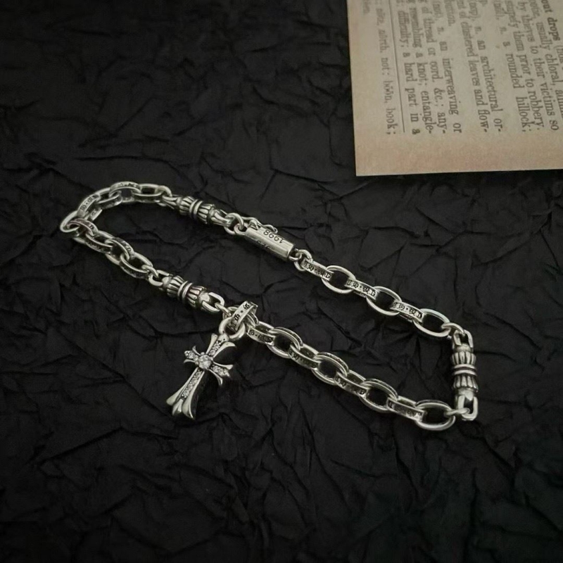 Ch*0me He**ts bracelets